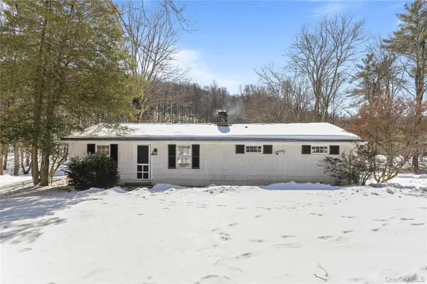 $2,995 | 100 Upper Shad Road, Unit BACK COTTAGE, Pound Ridge, NY 10576