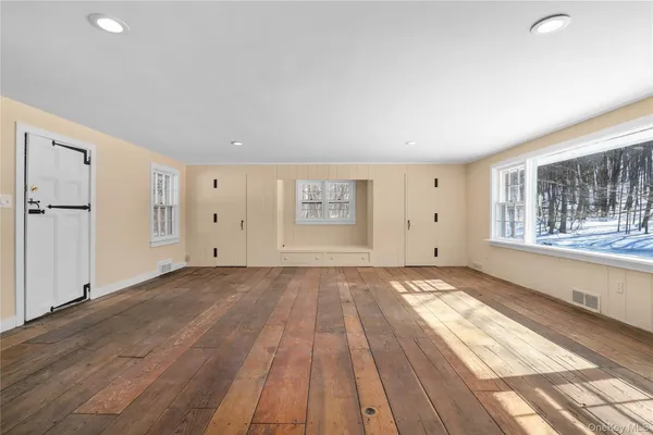 $2,995 | 100 Upper Shad Road, Unit BACK COTTAGE, Pound Ridge, NY 10576