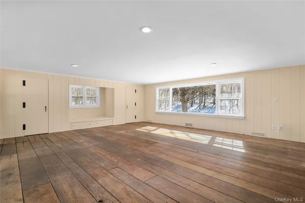 $2,995 | 100 Upper Shad Road, Unit BACK COTTAGE, Pound Ridge, NY 10576