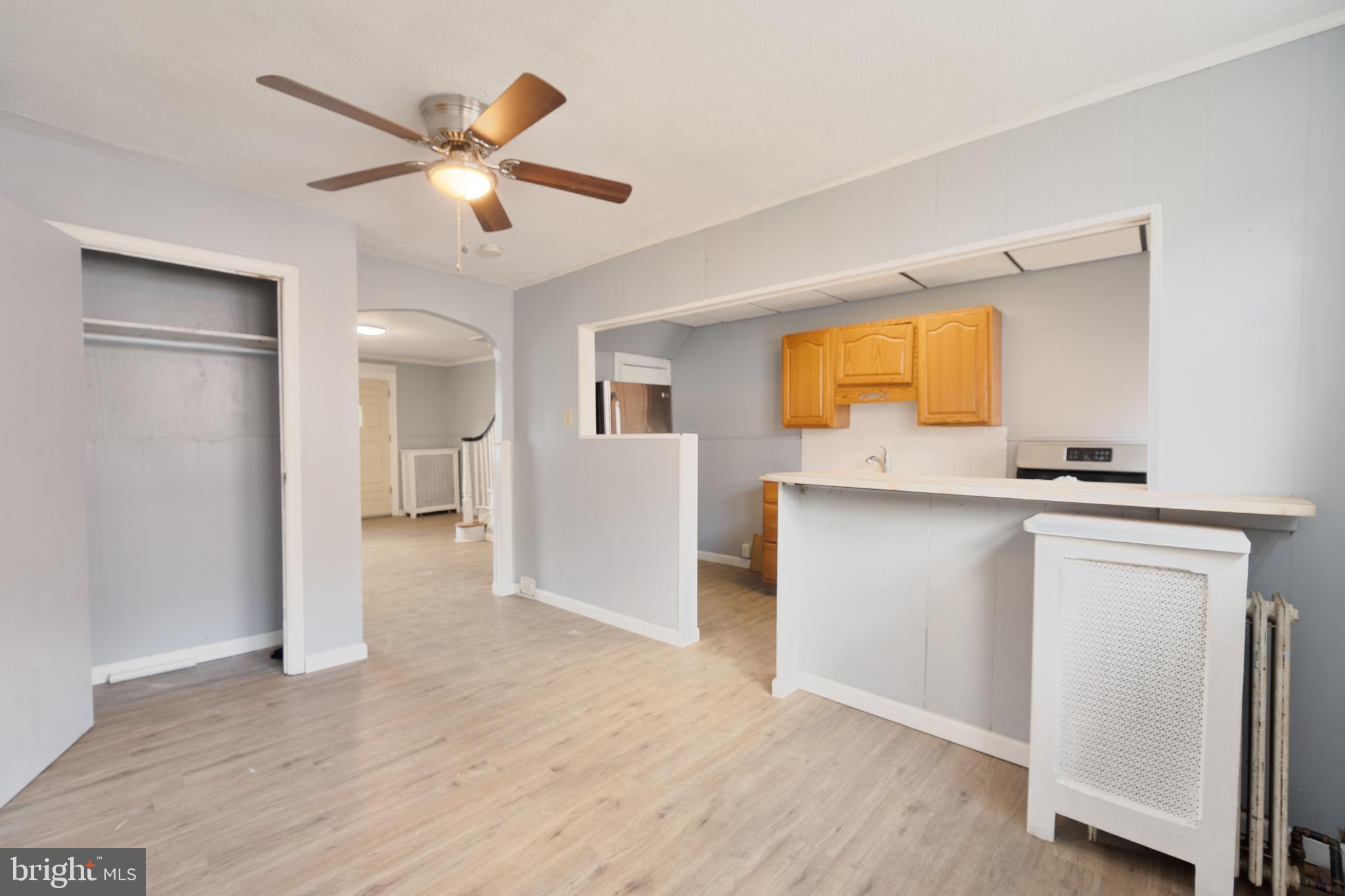 7023 Clover Lane Upper Darby, PA 19082 - Photo 6 of 21