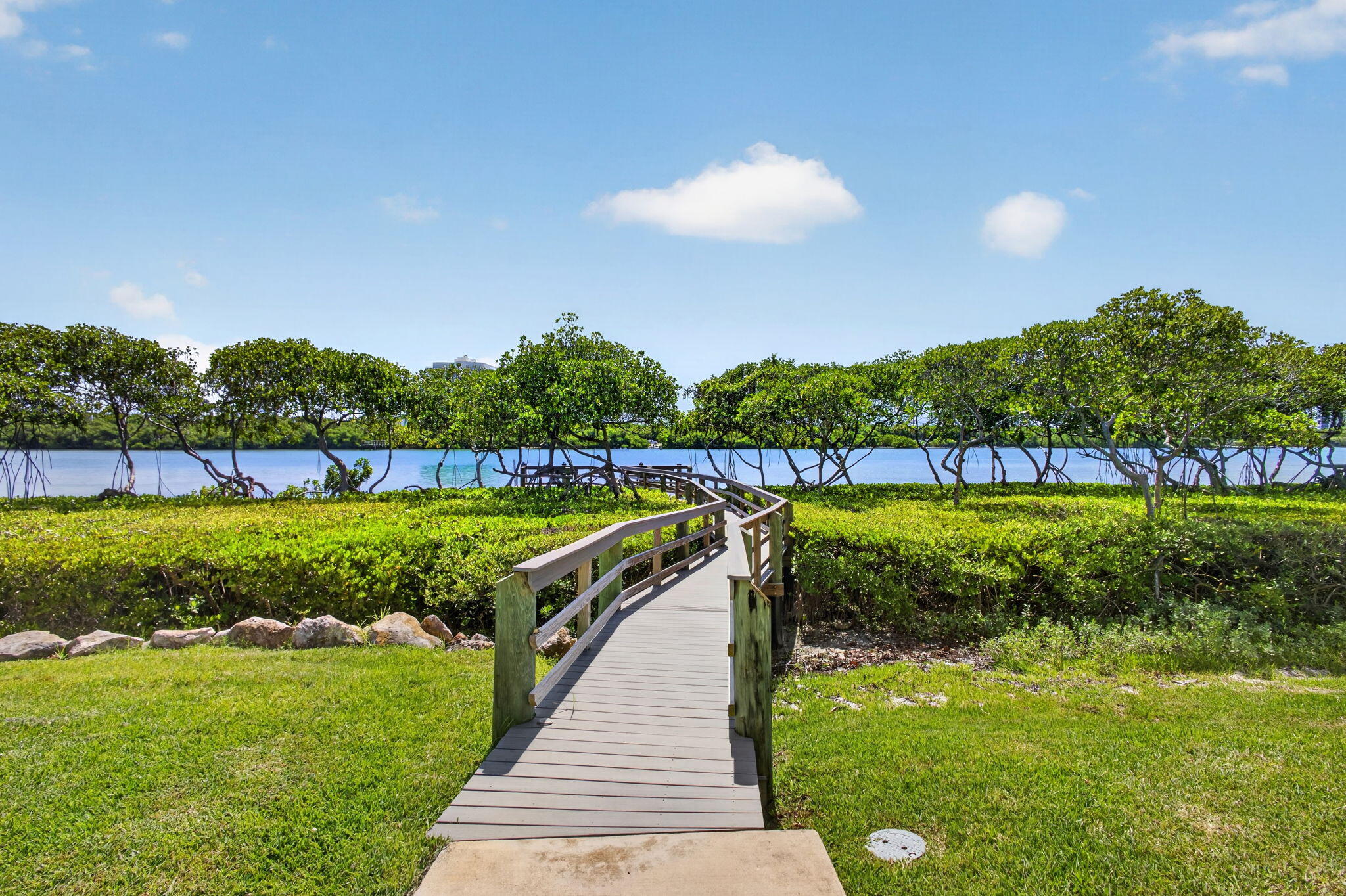 200 Waterway Road, Unit 206 Tequesta, FL 33469 - Photo 28 of 33 60-web-or-mls-60-print-5D1A8391
