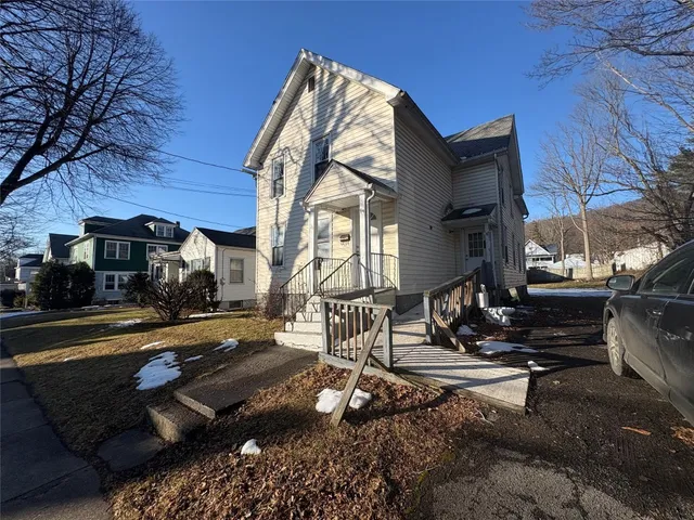 $1,100 | 16 Elm Street, Unit 2, Binghamton, NY 13905