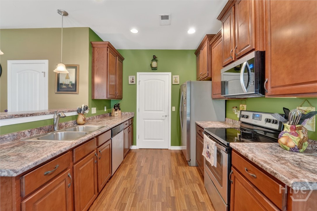 282 Willow Point Circle Savannah, GA 31407 - Photo 14 of 40