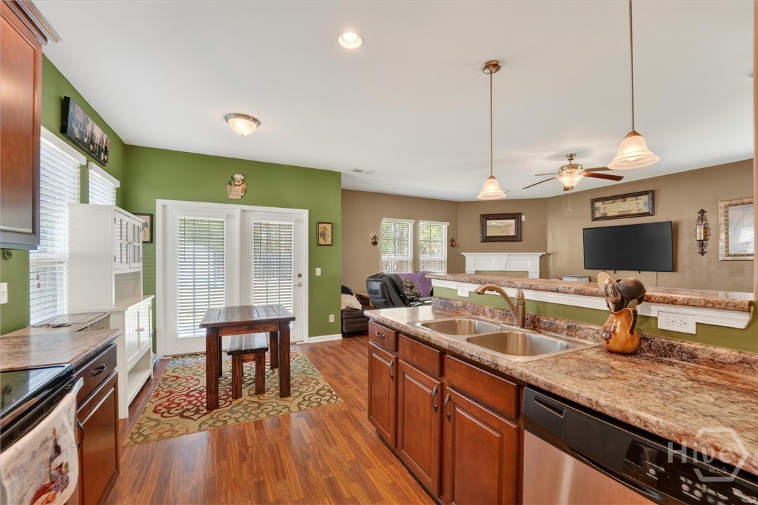282 Willow Point Circle Savannah, GA 31407 - Photo 17 of 40