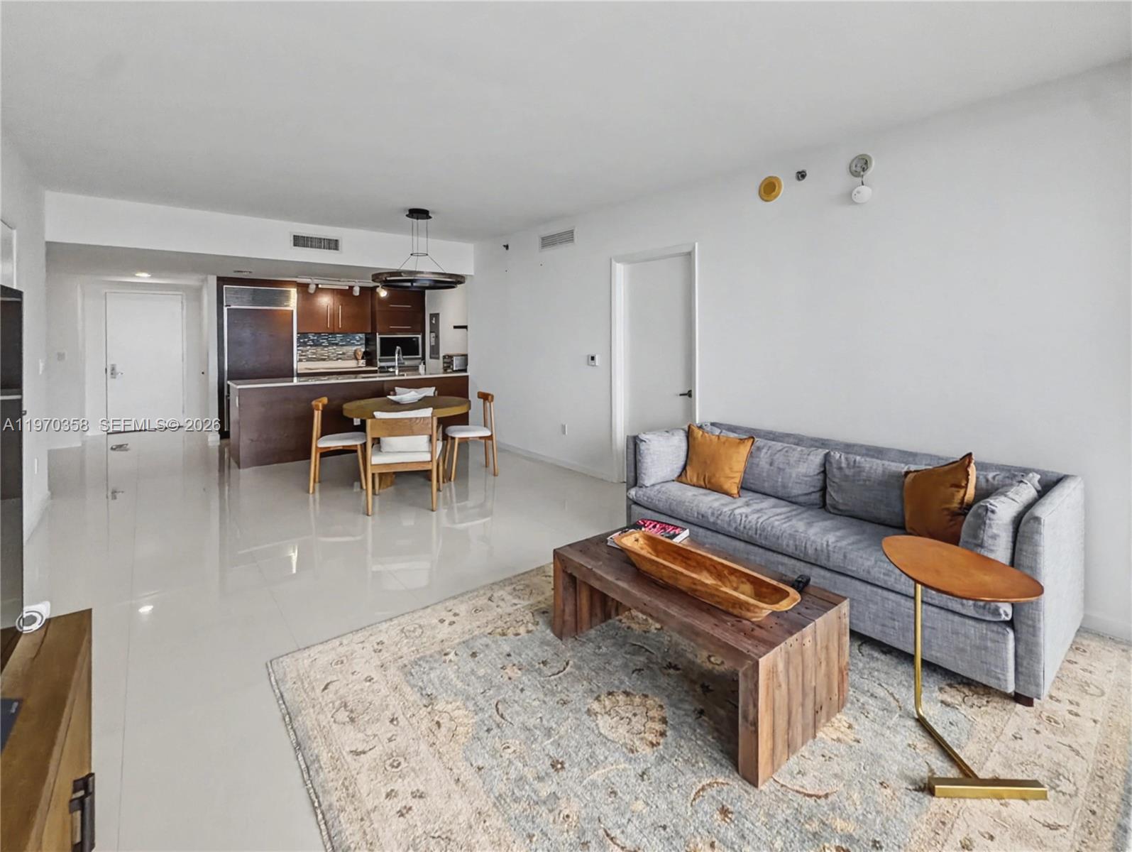 465 Brickell Avenue, Unit 2705 Miami, FL 33131 - Photo 4 of 25