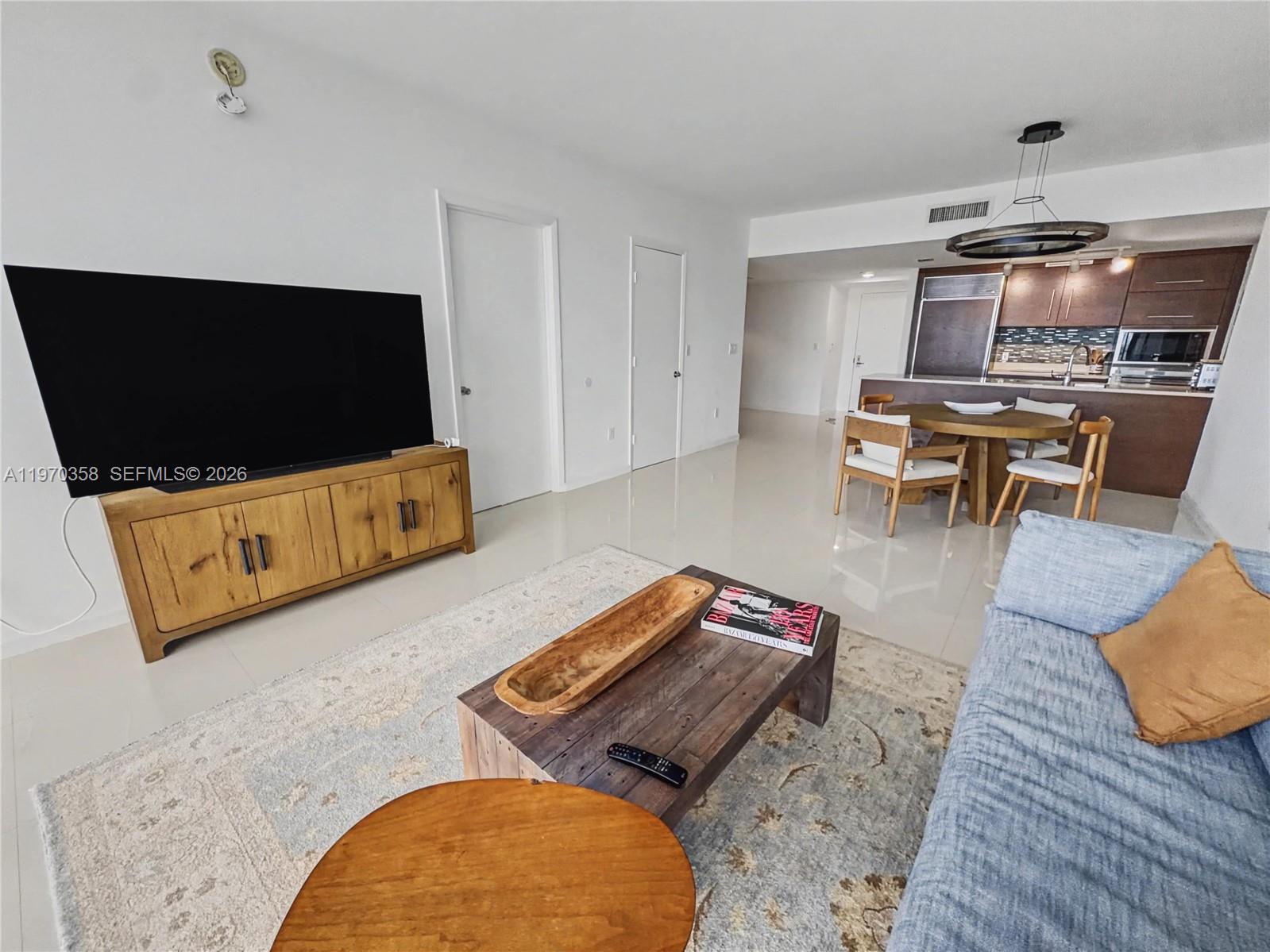 465 Brickell Avenue, Unit 2705 Miami, FL 33131 - Photo 8 of 25