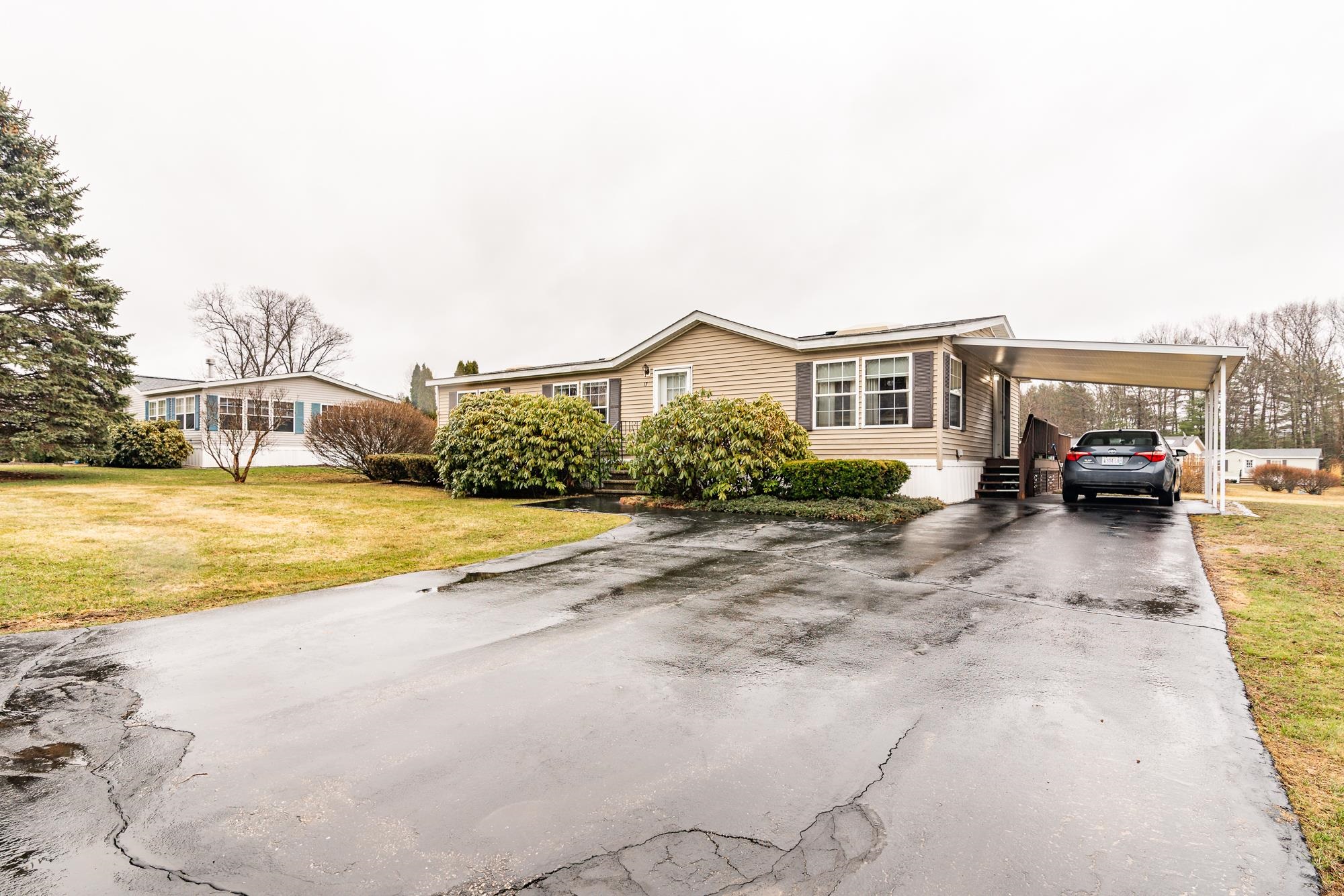 17 Constitution Way Dover, NH 03820 - Photo 1 of 33