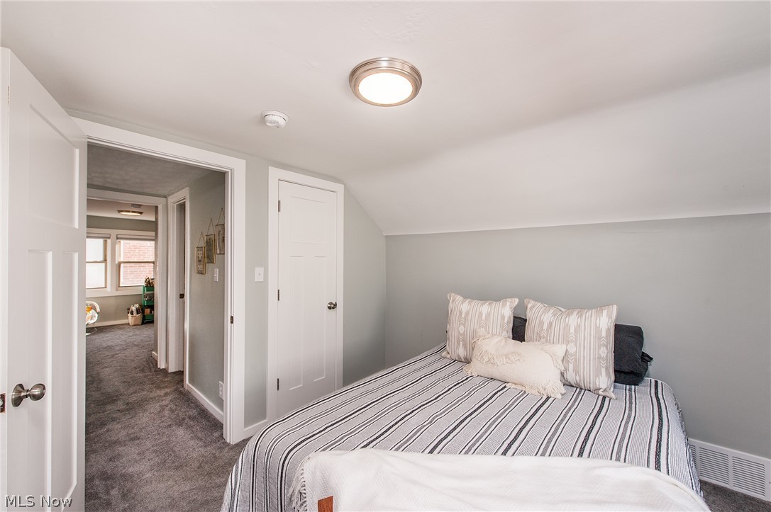 4165 Stilmore Road Cleveland, OH 44121 - Photo 19 of 25 Gallery Image 19