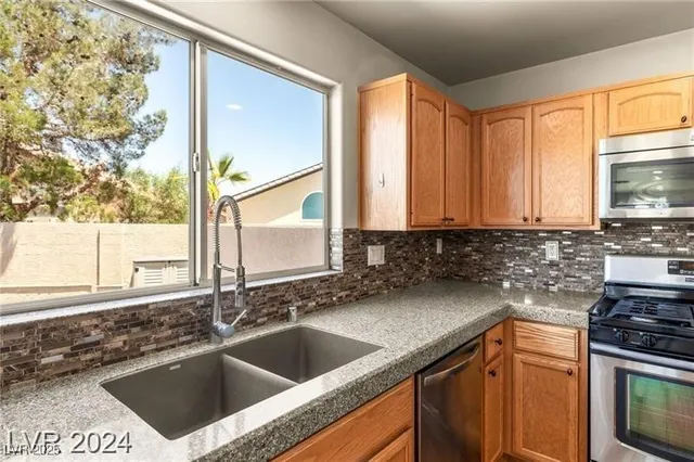 $2,495 | 3916 Varallo Street, Las Vegas, NV 89129