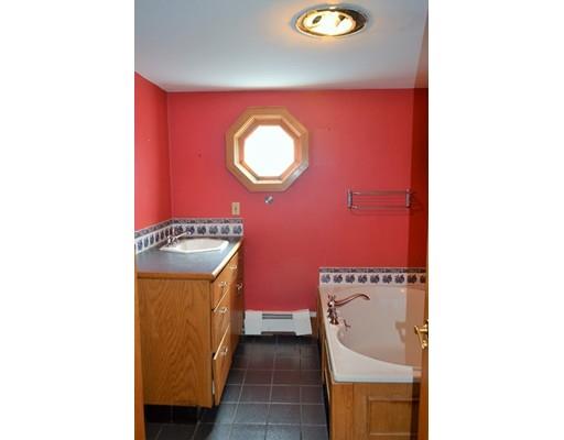 16 Fosters Point Beverly, MA 01915 - Photo 13 of 22