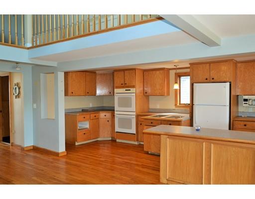 16 Fosters Point Beverly, MA 01915 - Photo 3 of 22