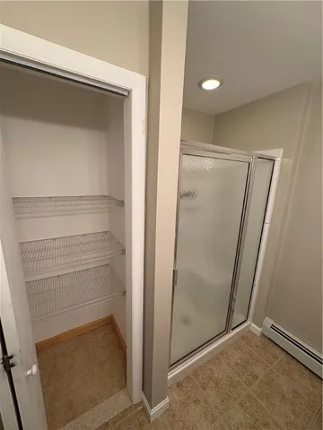 $1,600 | 92 Dean Avenue, Smithfield, RI 02917