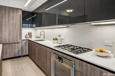 $1,850,000 | 201 Folsom Street, Unit 21B, San Francisco, CA 94105