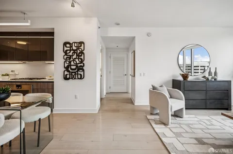 $1,850,000 | 201 Folsom Street, Unit 21B, San Francisco, CA 94105