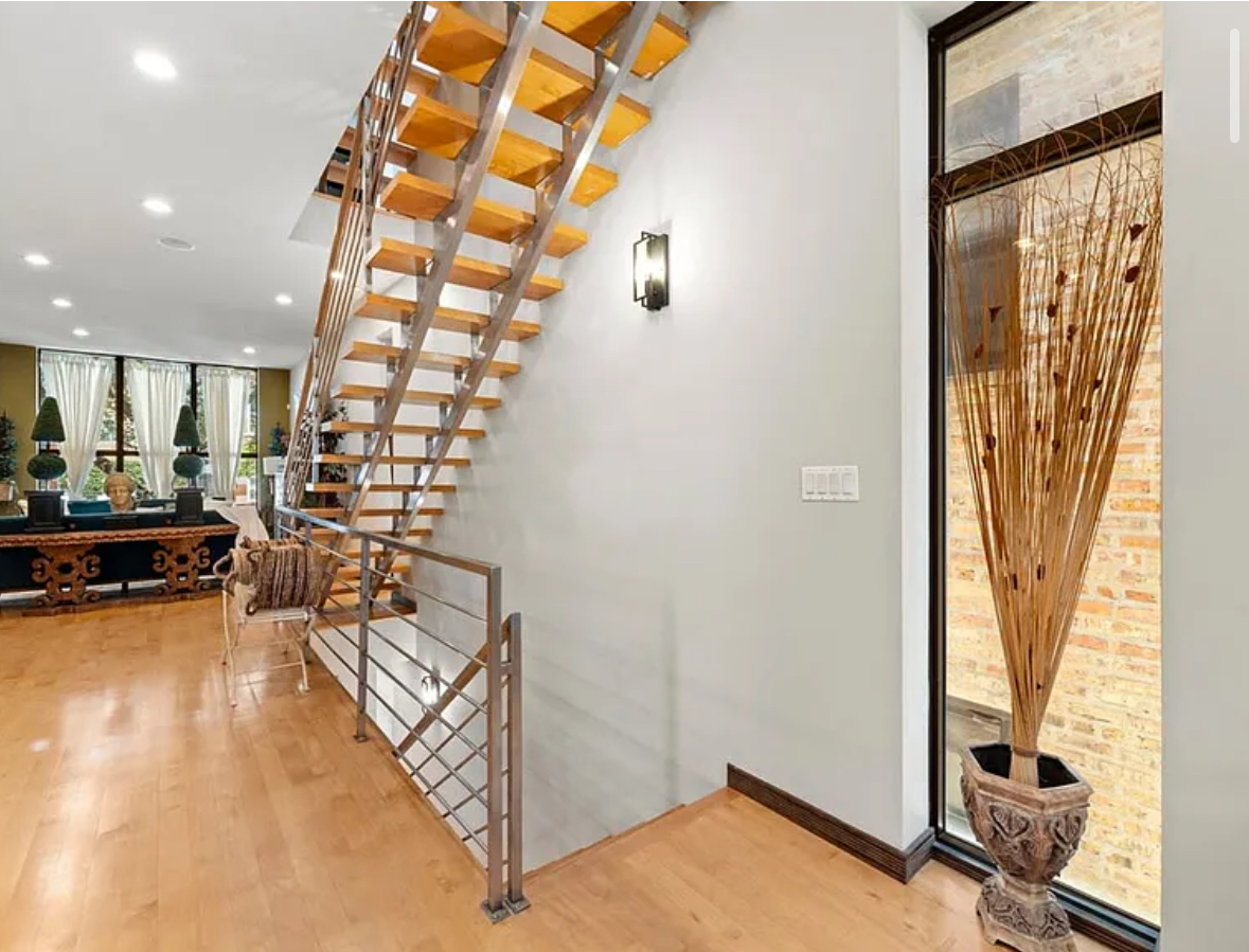 Undisclosed Address Chicago, IL 60608 - Photo 5 of 46