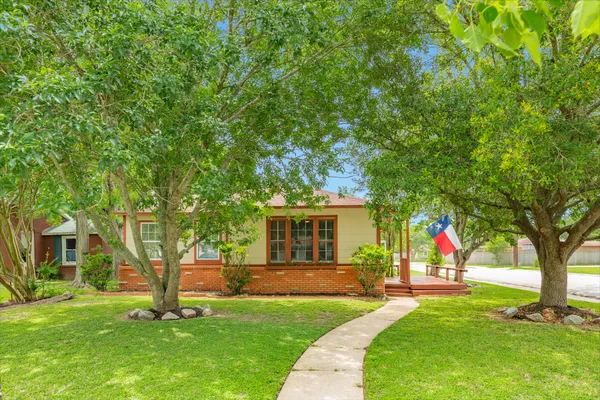 $135,000 | 1331 West 8th Street, Freeport, TX 77541