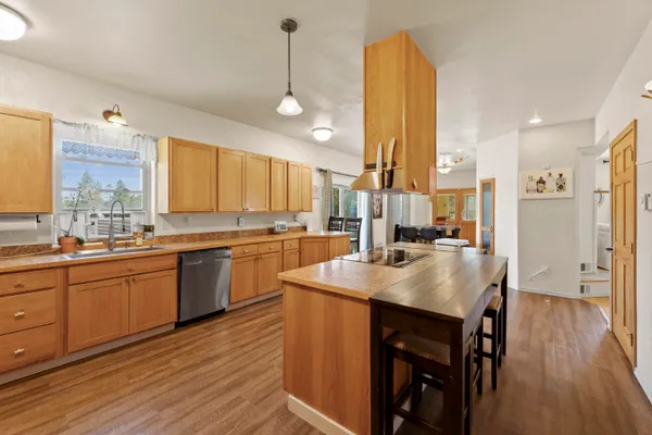 $724,995 | 20902 South Ritchey Road, Cheney, WA 99004