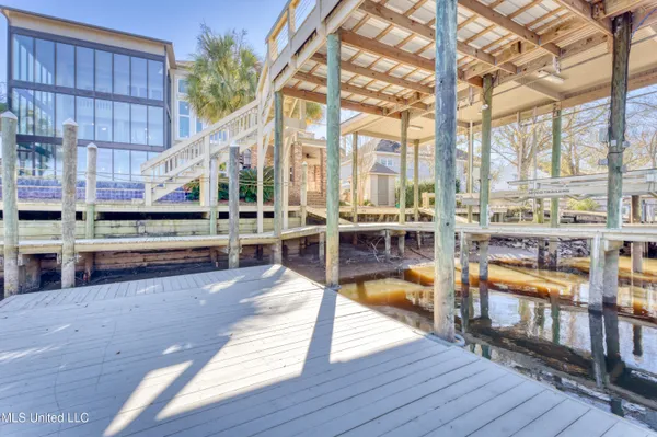 $1,590,000 | 8230 Maunalani Place, Diamondhead, MS 39525