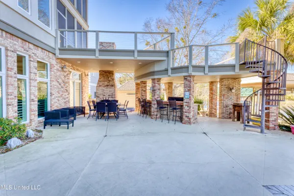 $1,590,000 | 8230 Maunalani Place, Diamondhead, MS 39525