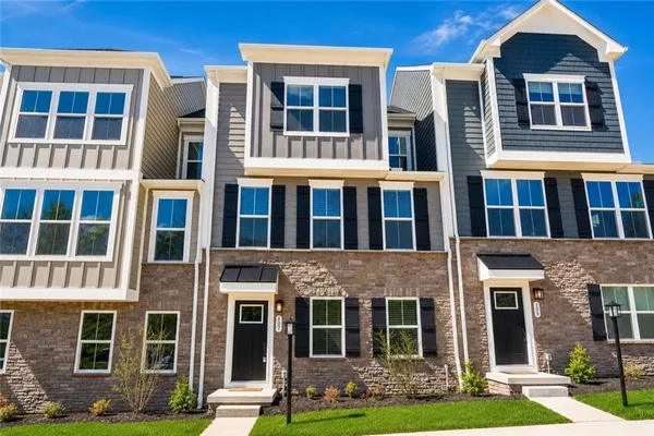 $3,400 | 107 Breckenridge Court, Cranberry Township, PA 16066