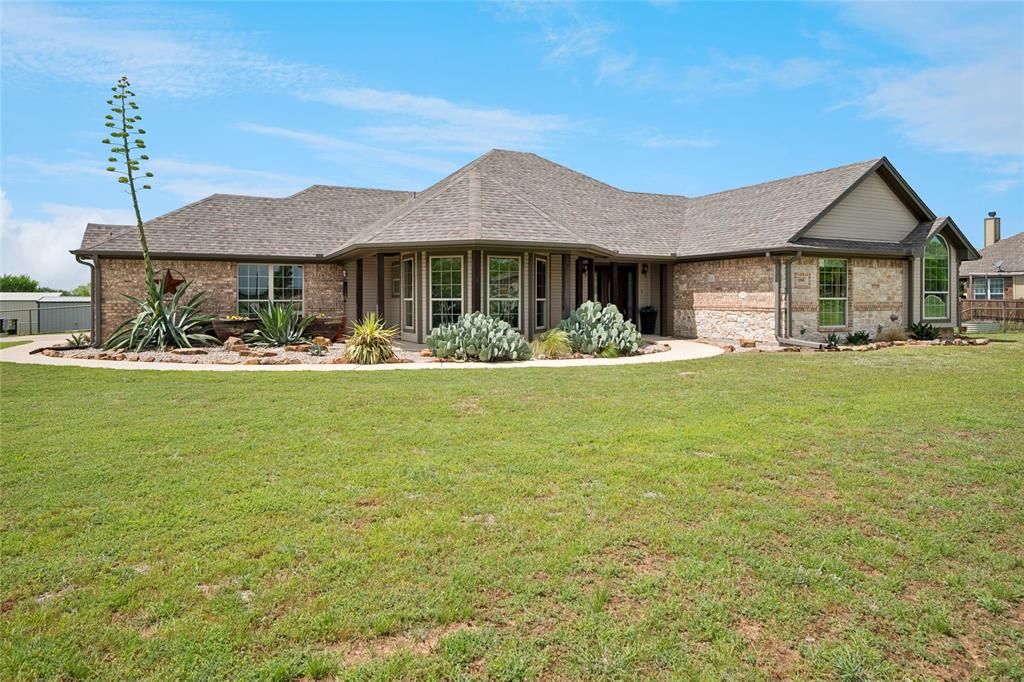 199 Newfield Lane Springtown, TX 76082 - Photo 4 of 38