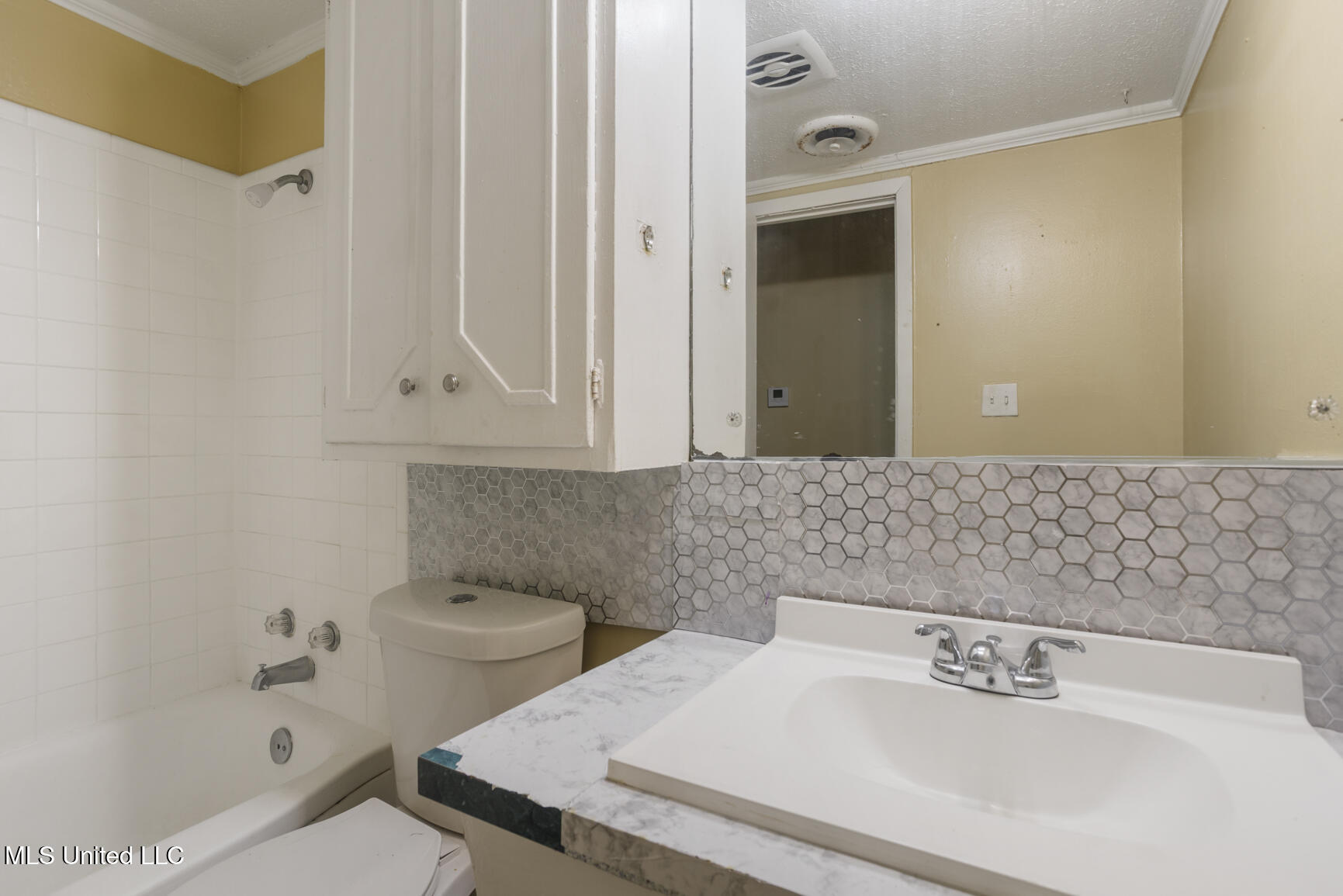 1716 Smallwood Street Jackson, MS 39212 - Photo 10 of 14 1716 Smallwood-10