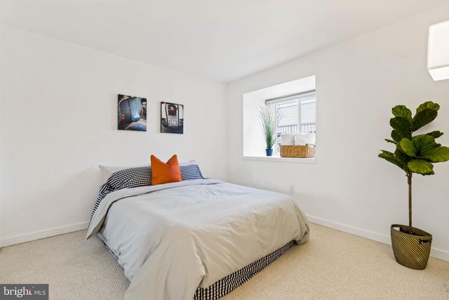 $477,000 | 80 Hawthorne Court Northeast, Unit 80, Washington, DC 20017