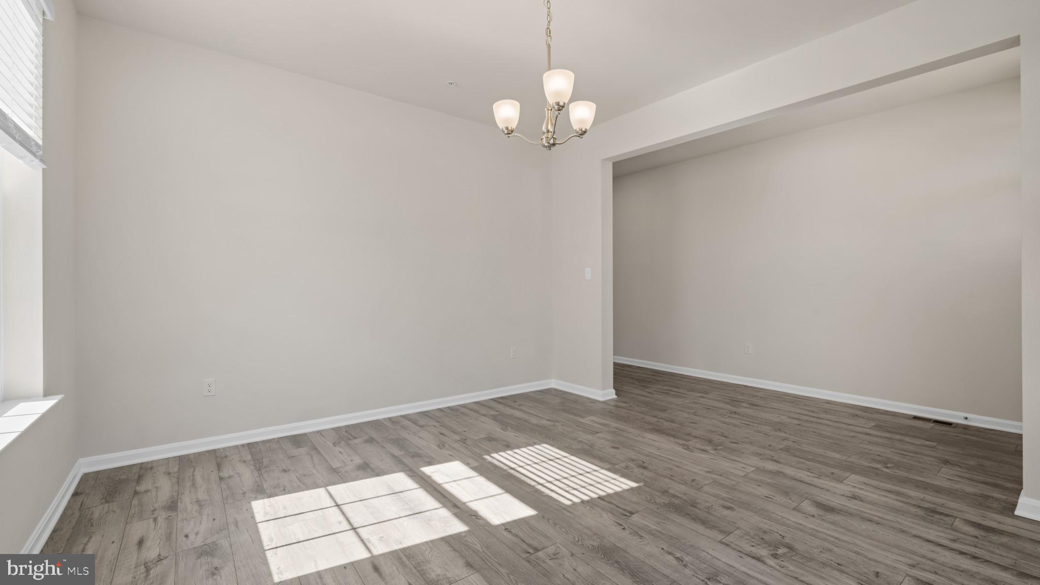 6 Comes Rdg Court Rosedale, MD 21237 - Photo 5 of 51