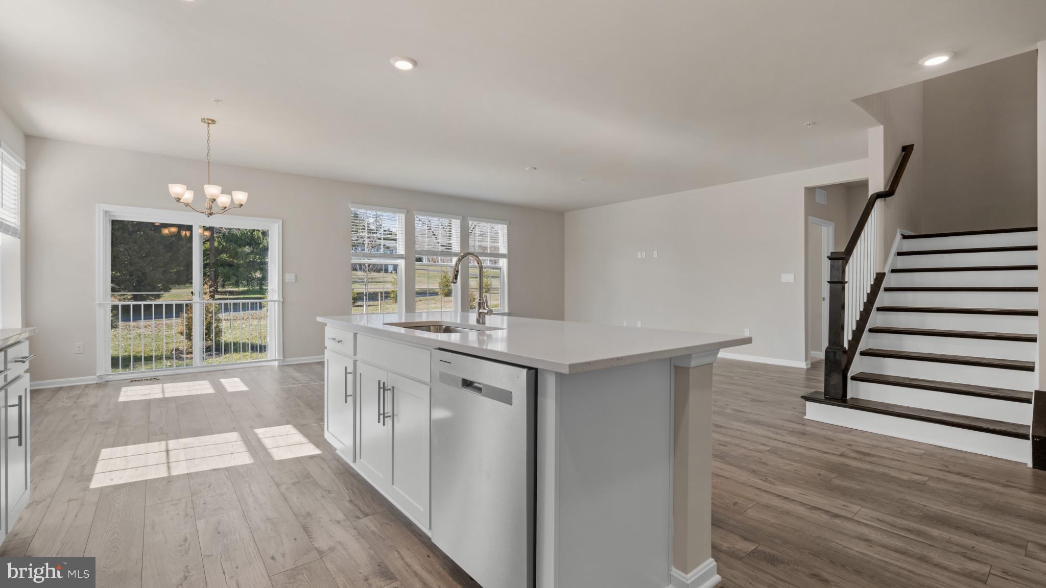 6 Comes Rdg Court Rosedale, MD 21237 - Photo 7 of 51