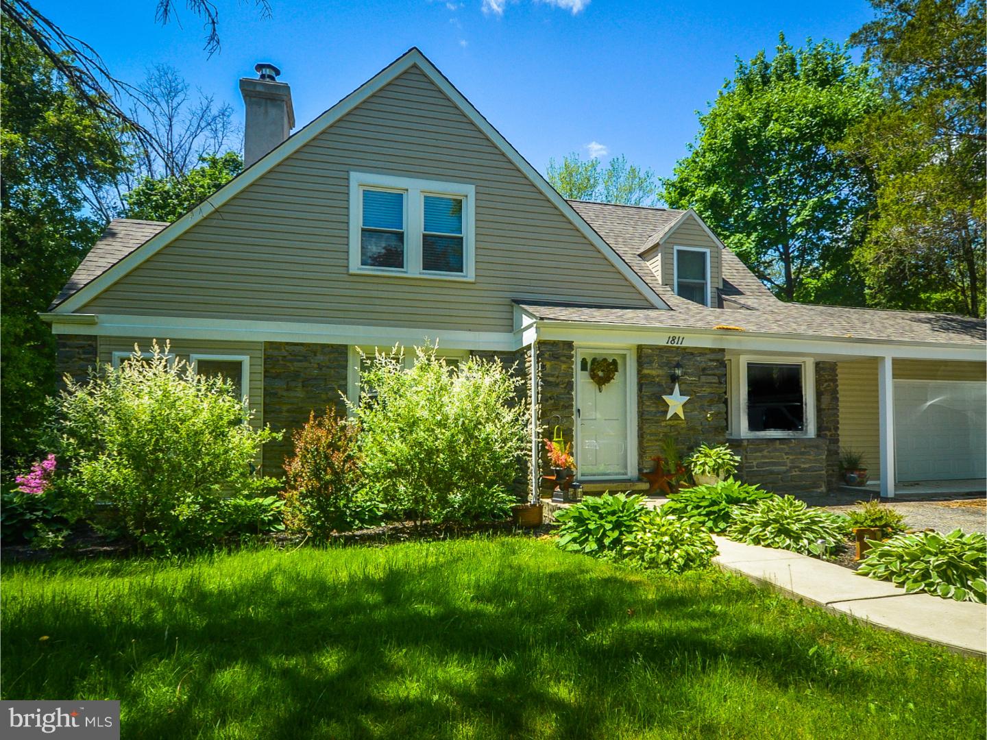 1811 Makefield Road Yardley, PA 19067 - Photo 2 of 25 Exterior Front