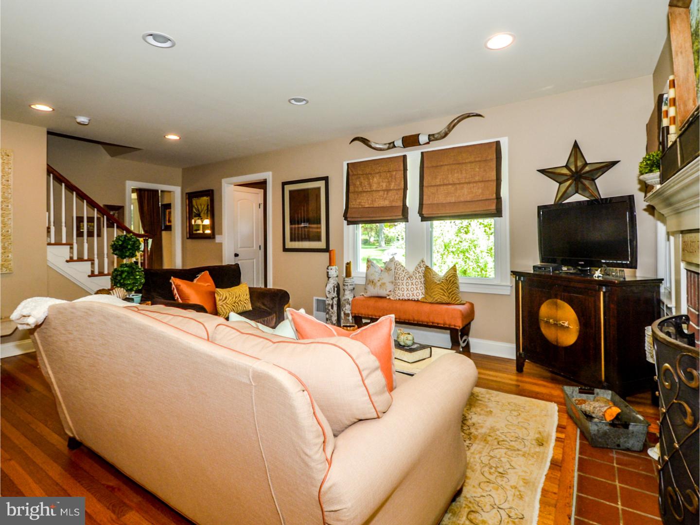 1811 Makefield Road Yardley, PA 19067 - Photo 7 of 25 Living Room