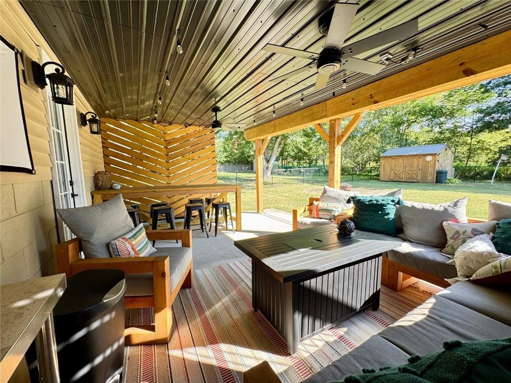 142 Partridge Run Road Gibsonia, PA 15044 - Photo 8 of 32 a outdoor living space with patio furniture