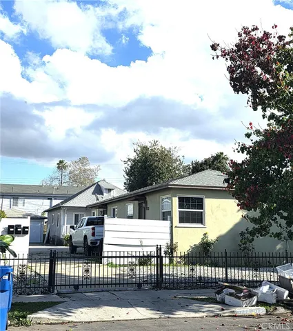 $3,200 | 2820 7th Avenue, Los Angeles, CA 90018