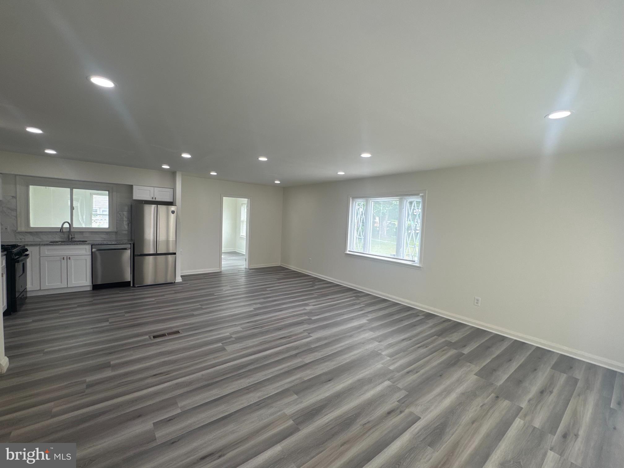 1028 Hartmont Road Catonsville, MD 21228 - Photo 4 of 14