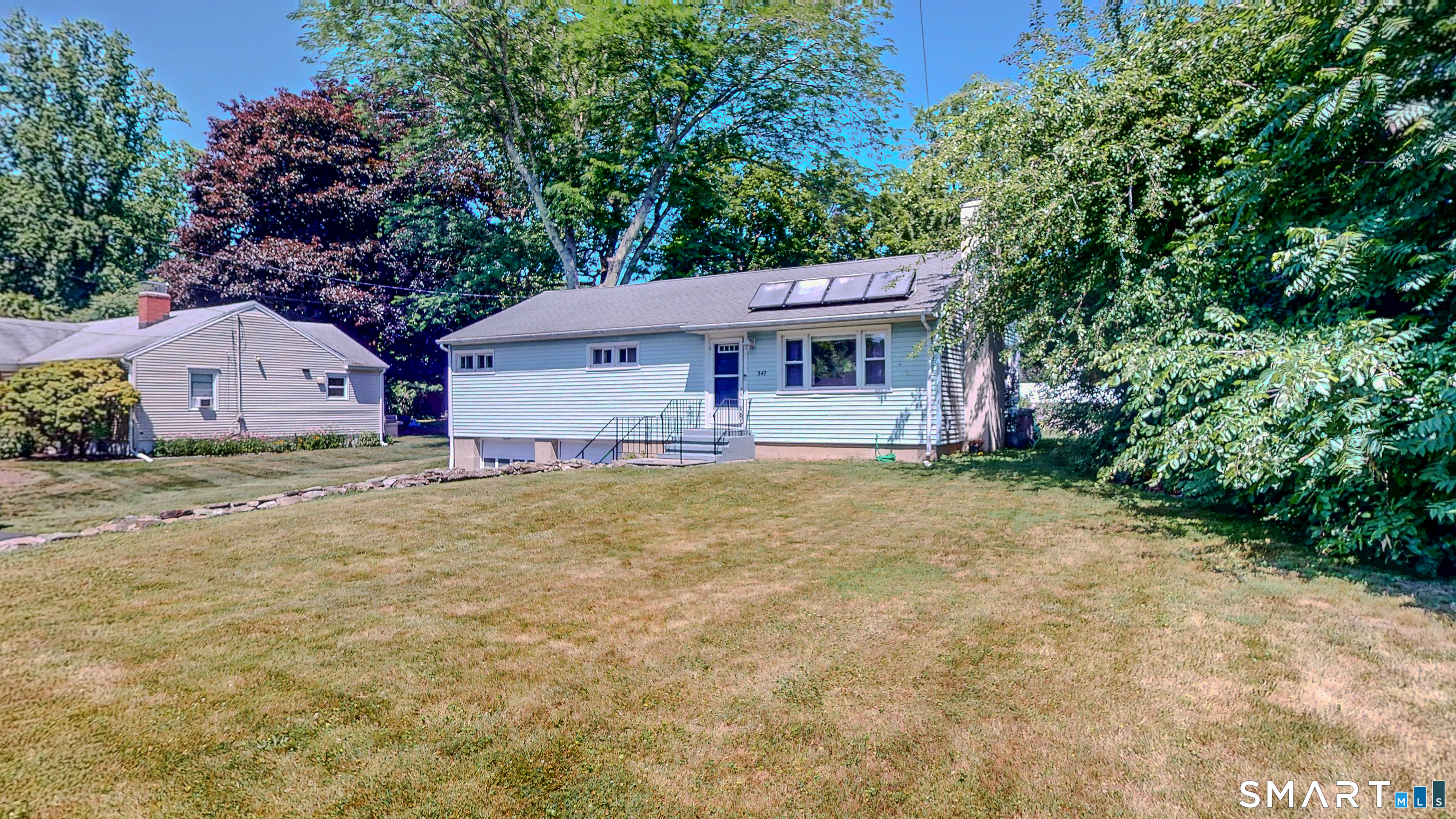 347 Edison Road Trumbull, CT 06611 - Photo 2 of 38