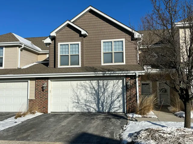 $314,900 | 800 Elise Court, Waukesha, WI 53189