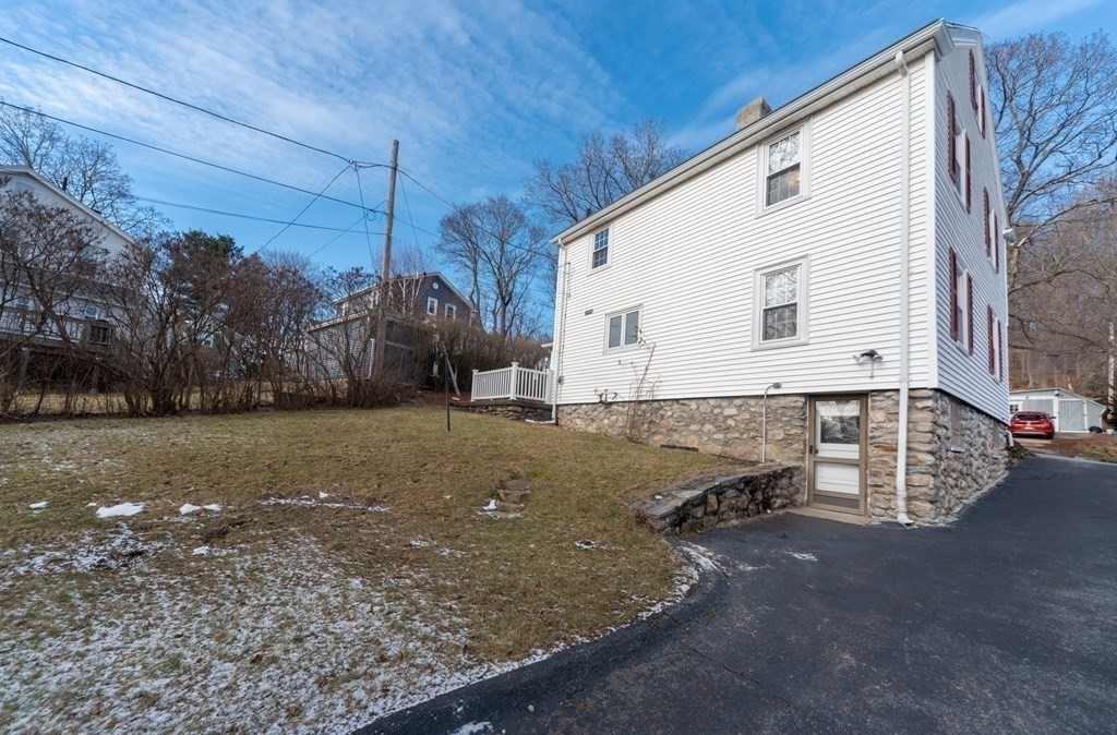 29 Rob Roy Road Worcester, MA 01602 - Photo 29 of 31 a view of backyard with large trees