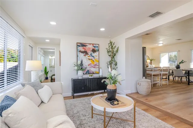 $419,000 | 5737 3rd Avenue North, St. Petersburg, FL 33710