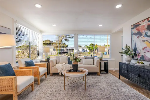 $419,000 | 5737 3rd Avenue North, St. Petersburg, FL 33710