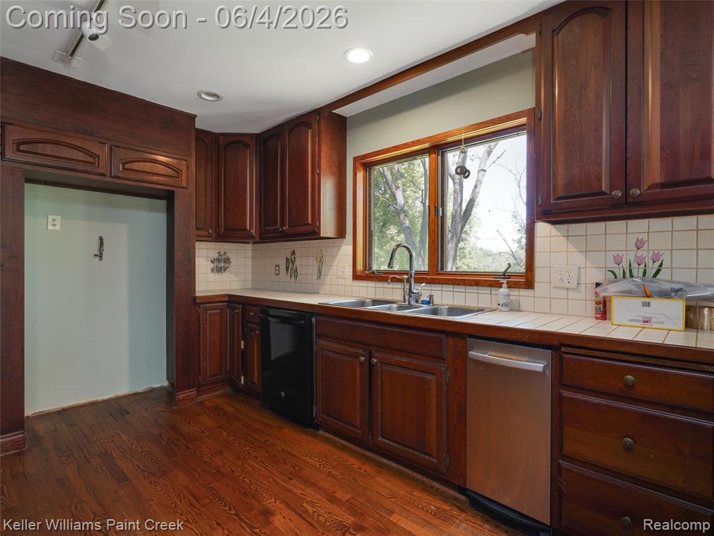 1150 North Livernois Road Rochester Hills, MI 48306 - Photo 12 of 56