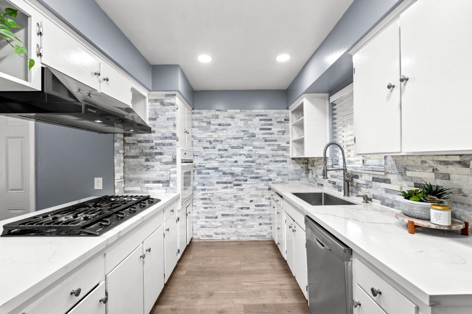 1019 Cindy Court Merced, CA 95340 - Photo 9 of 23