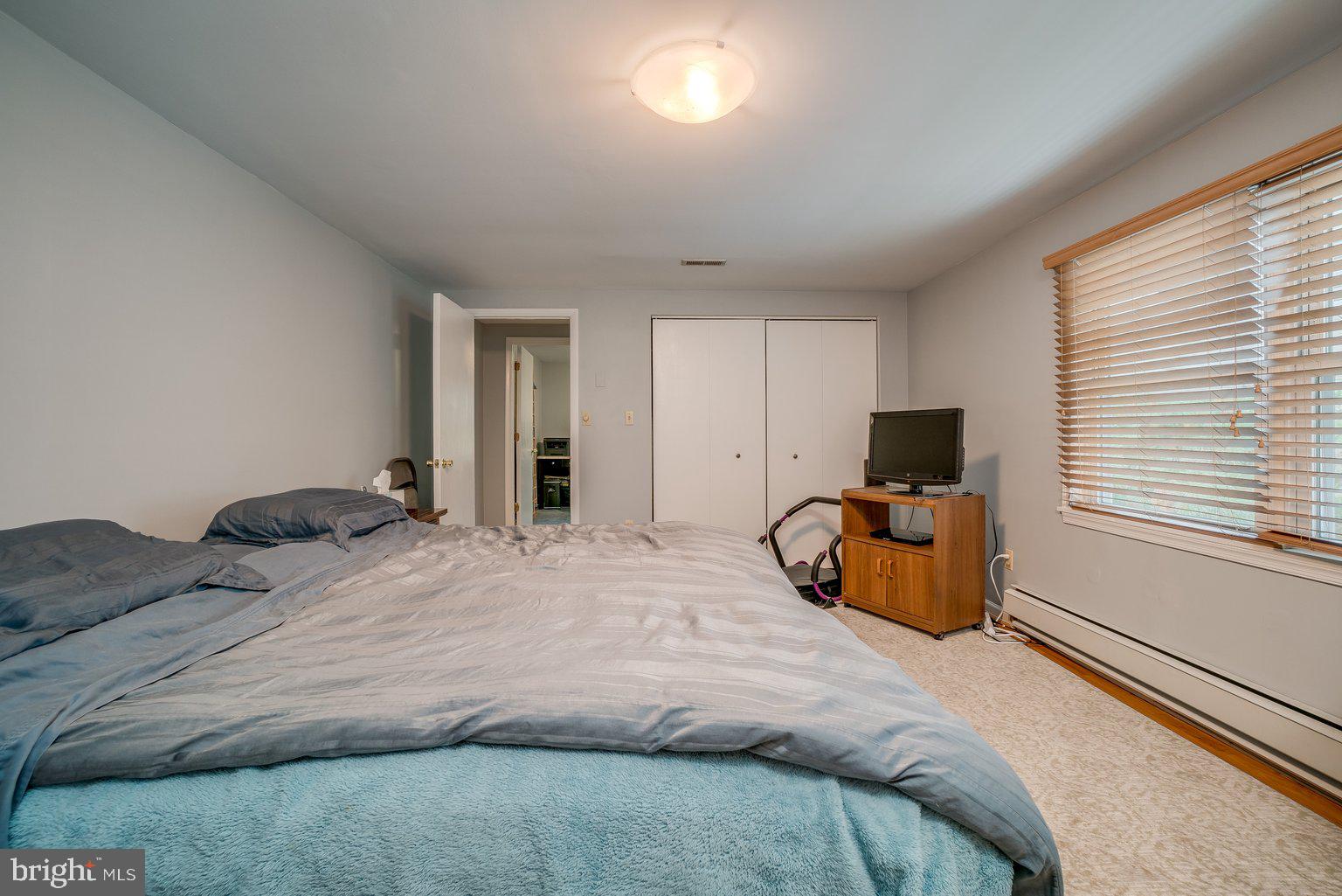 4317 Barrington Road Baltimore, MD 21229 - Photo 20 of 51 Master Bedroom