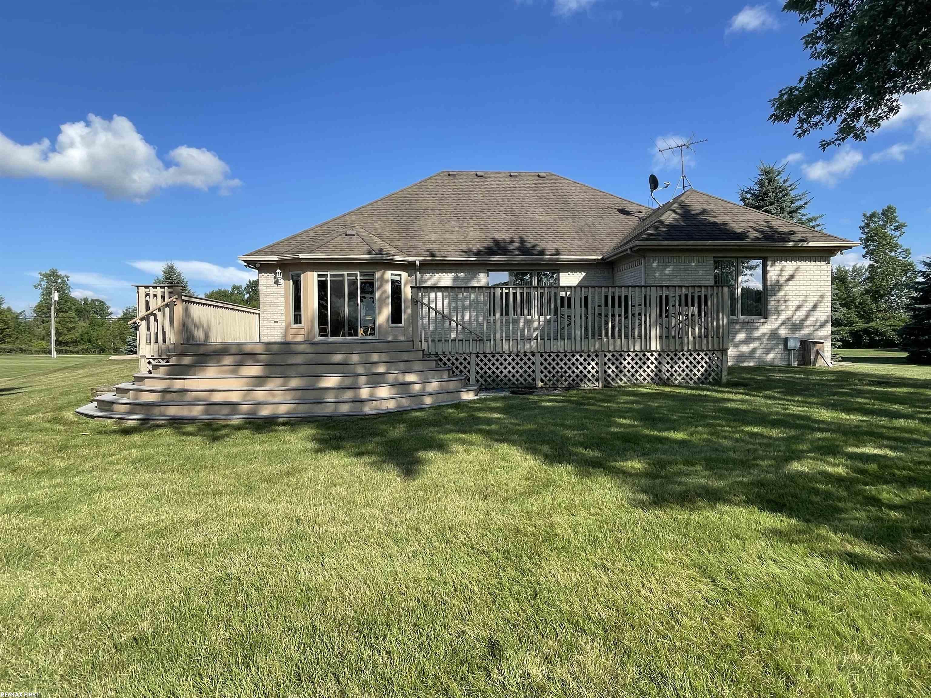 21537 Armada Ridge Road Armada, MI 48005 - Photo 17 of 48