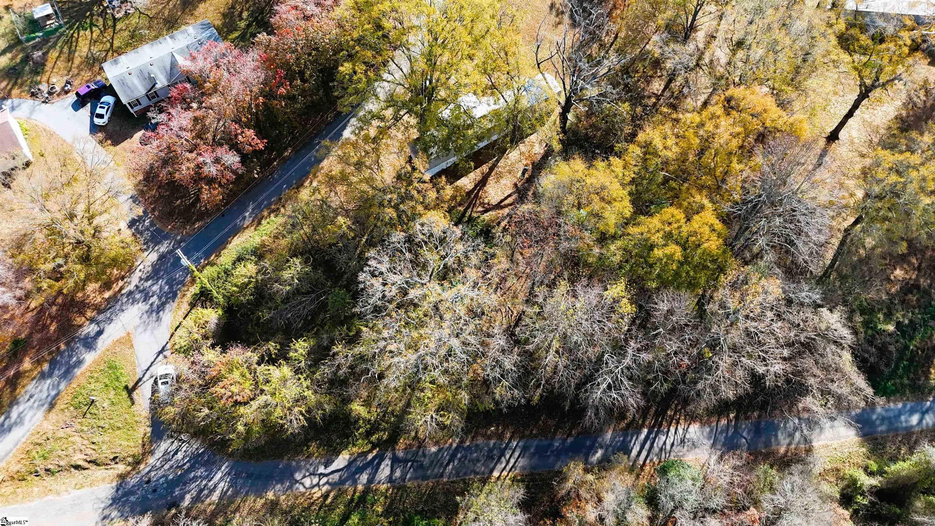 5120 Old Birch Road Spartanburg, SC 29301 - Photo 2 of 3