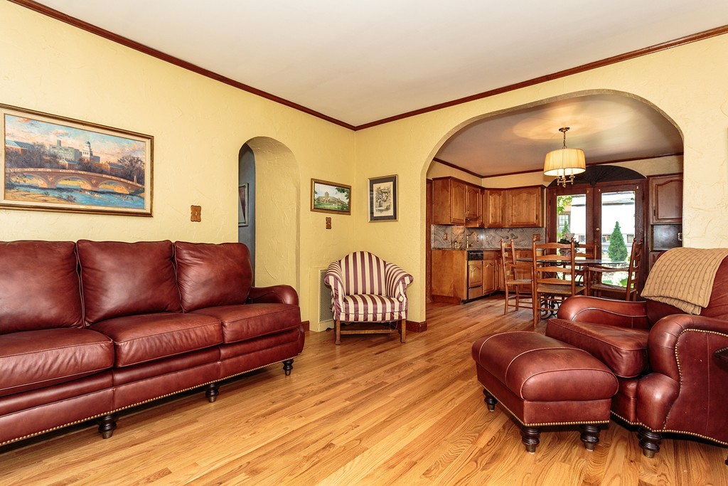 10 Essex Road Belmont, MA 02478 - Photo 11 of 22 Gallery Image 11