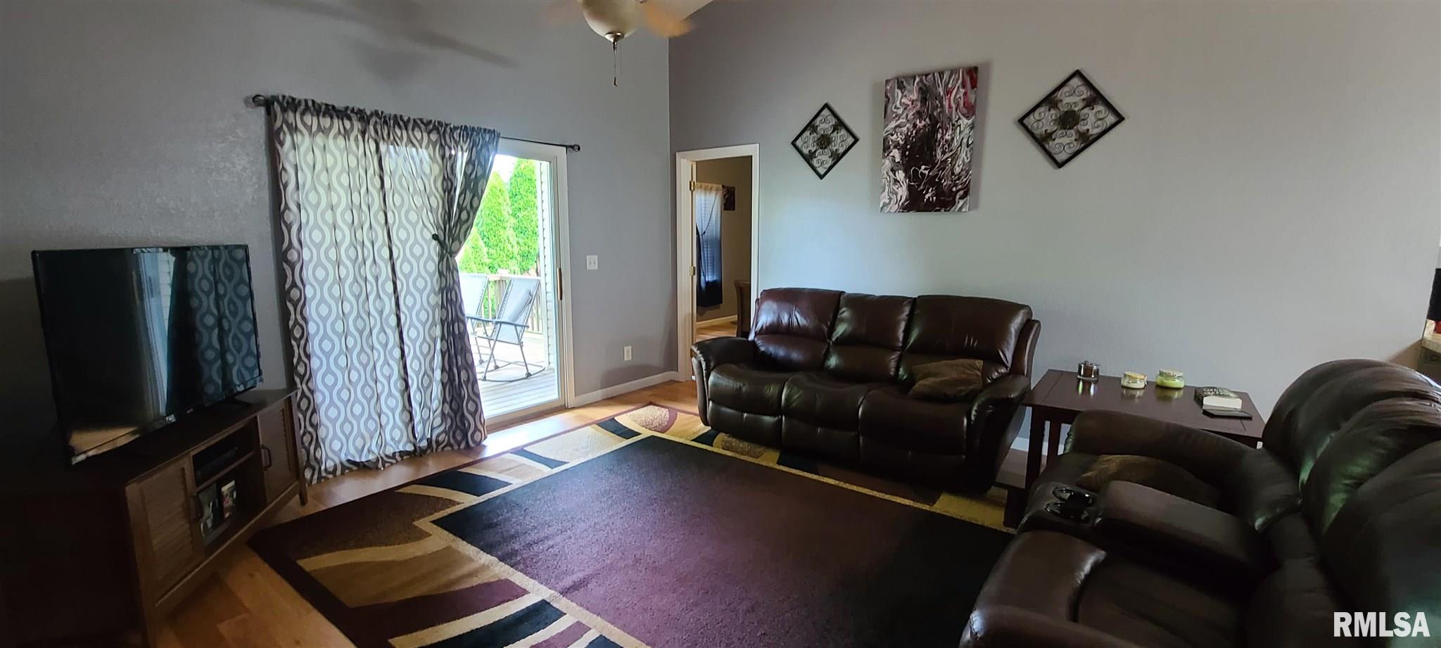 404 Emperor Lane Herrin, IL 62948 - Photo 17 of 31 Gallery Image 17