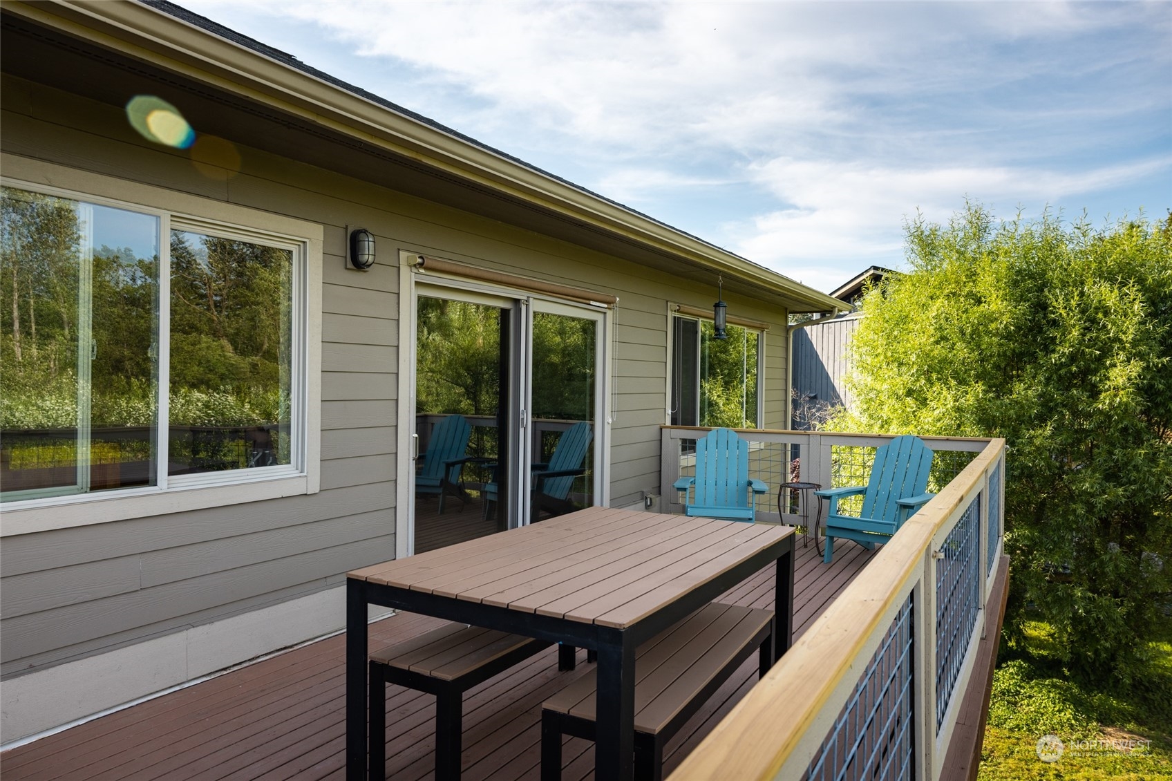 908 Mission Road Everson, WA 98247 - Photo 36 of 40 a balcony view with a seating space