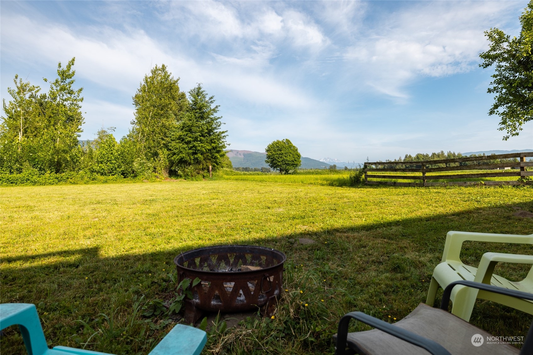 908 Mission Road Everson, WA 98247 - Photo 6 of 40 a view of an ocean from a balcony