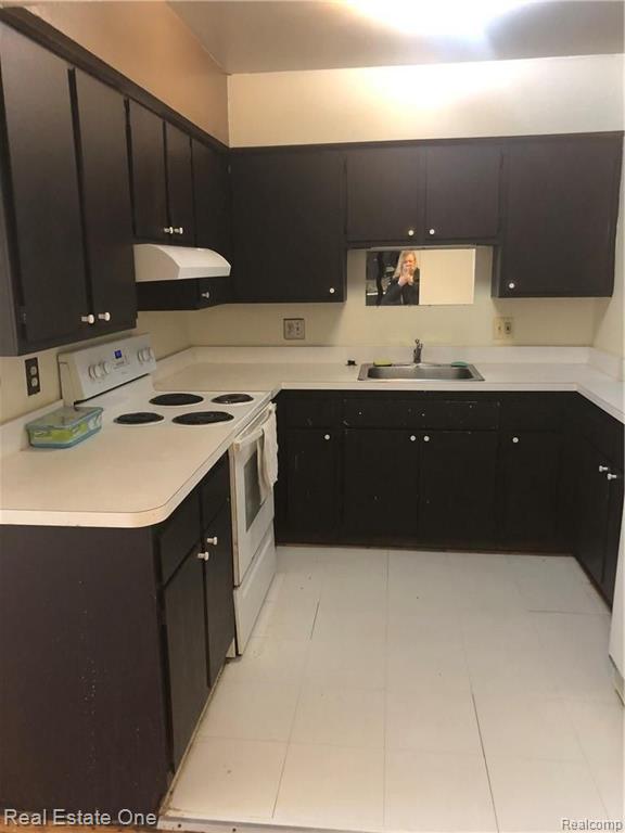 25551 Lahser Road Southfield, MI 48033 - Photo 19 of 24