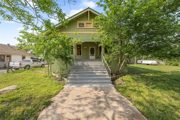 $1,145 | 433 East Davilla Street, Bartlett, TX 76511